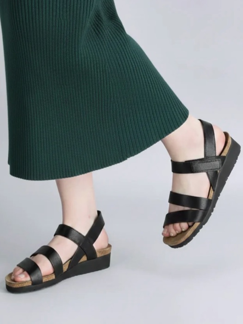 NWOT Naot Women’s Kayla Wedge Black Sandals with Tan Cork Footbed Size EU 41